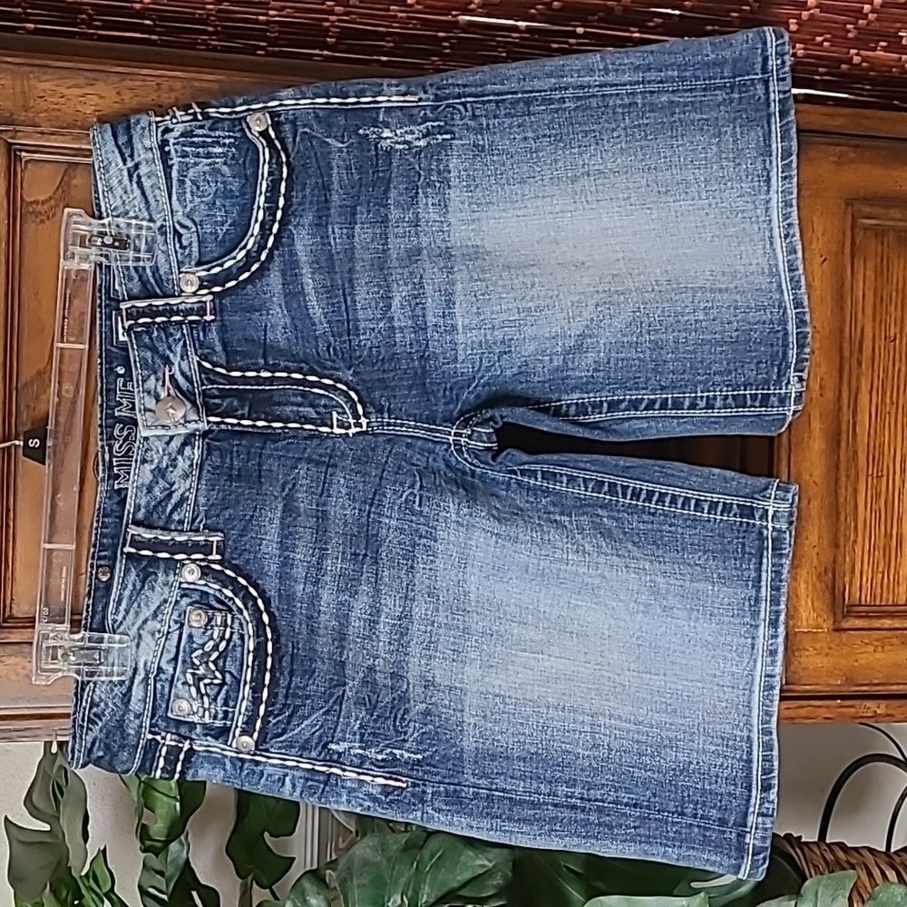 Miss Me Easy Shirts Bermuda style Size 29